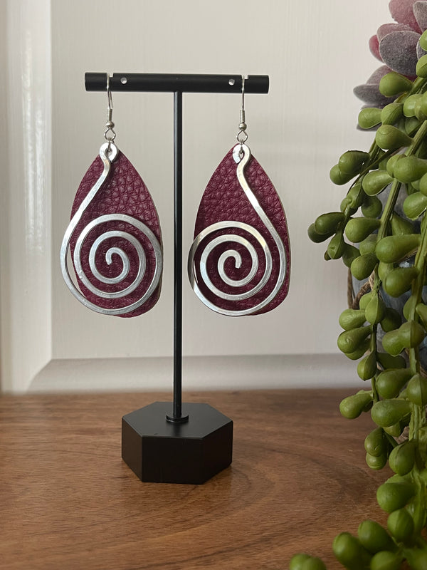 Circle Hammered Metal Teardrop Earrings